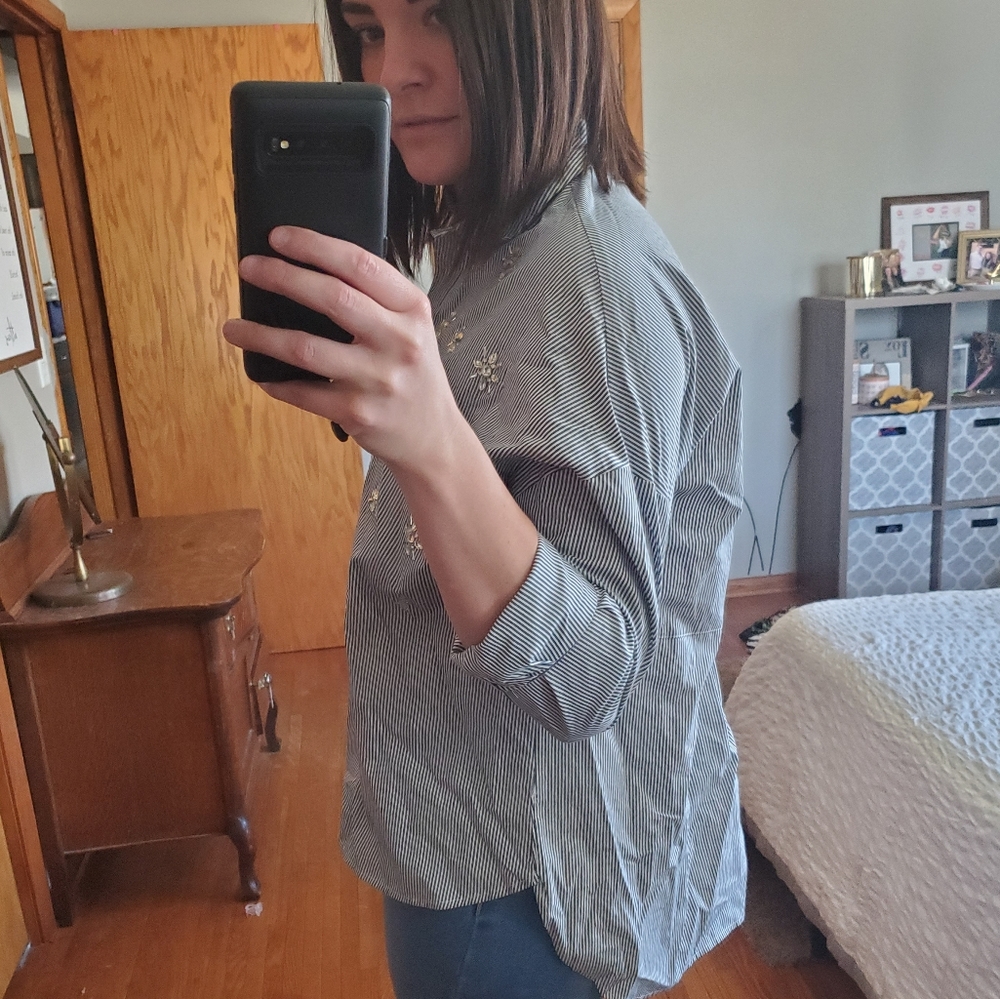 Blingy button down - Picture 3 of 4